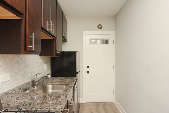 Photo - 714 W Brompton Ave Unidad 73