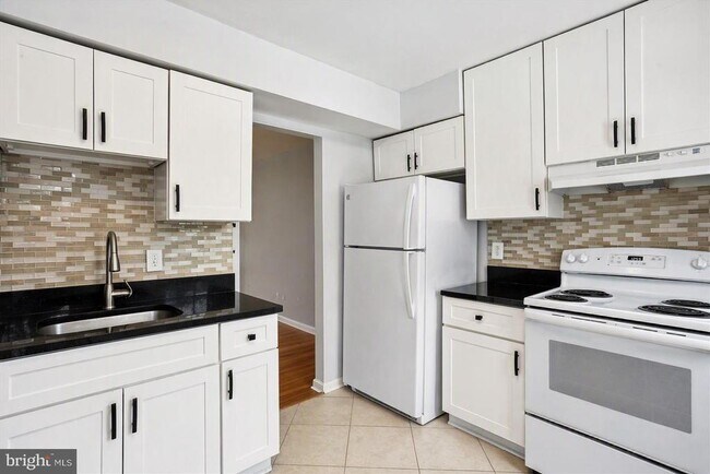 Photo - 36 Prairie Rose Ct