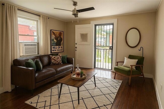 Photo - 8941 Jeannette St