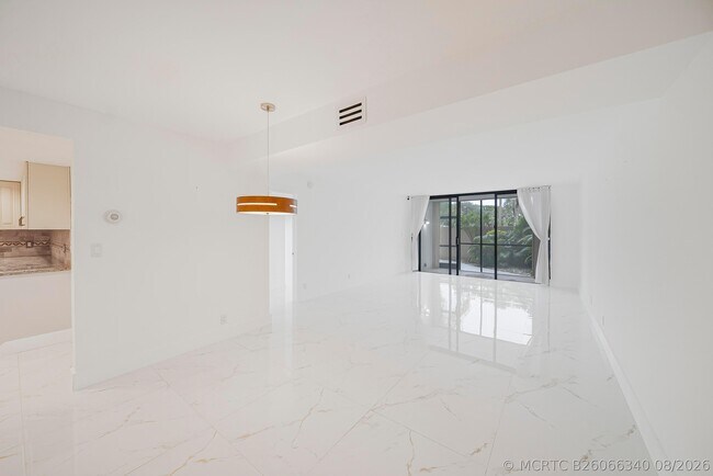 Photo - 16300 Golf Club Rd Unit 114