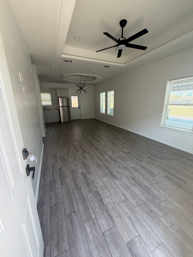 Building Photo - 2909 Basil Dr Unit 3