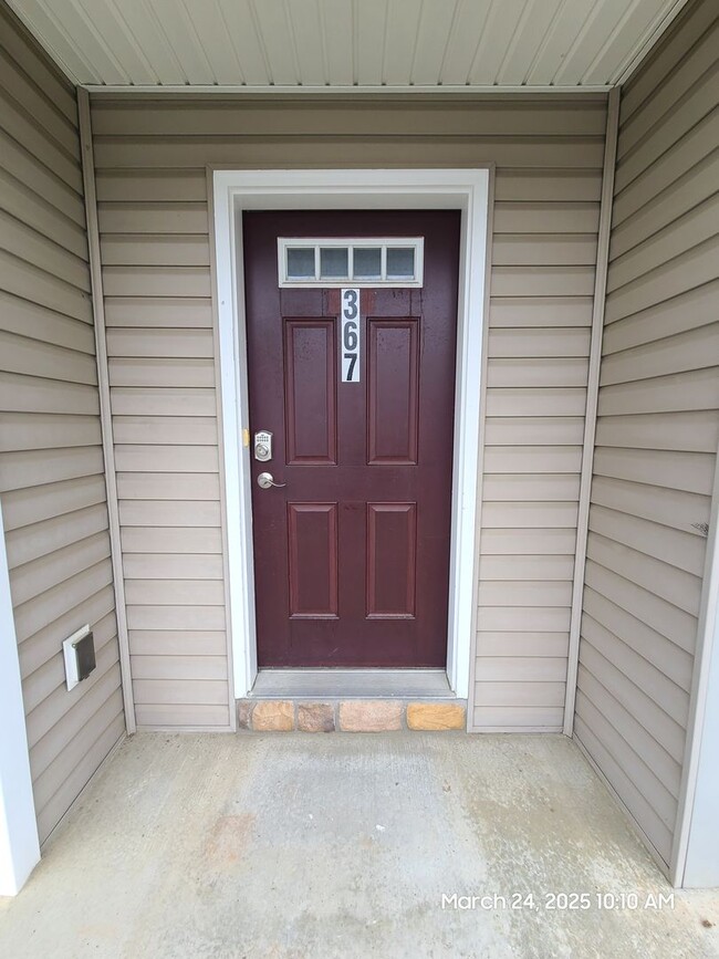 Photo - 3 Bedroom Townhome for Rent in Waynesboro