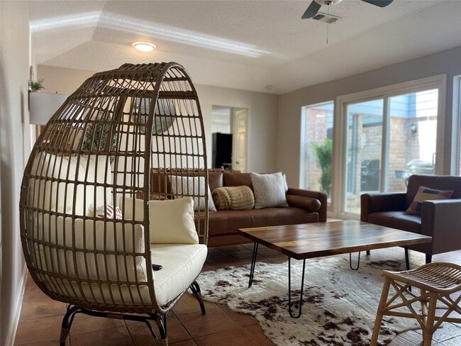 Photo - 15630 Pine Mountain Dr