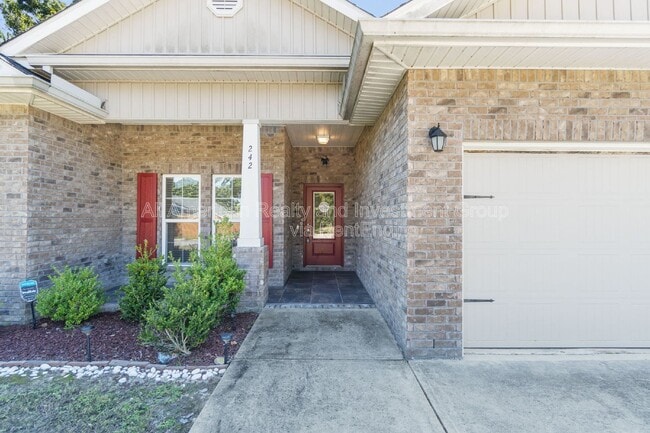 Photo - 242 Cecelia Dr NW