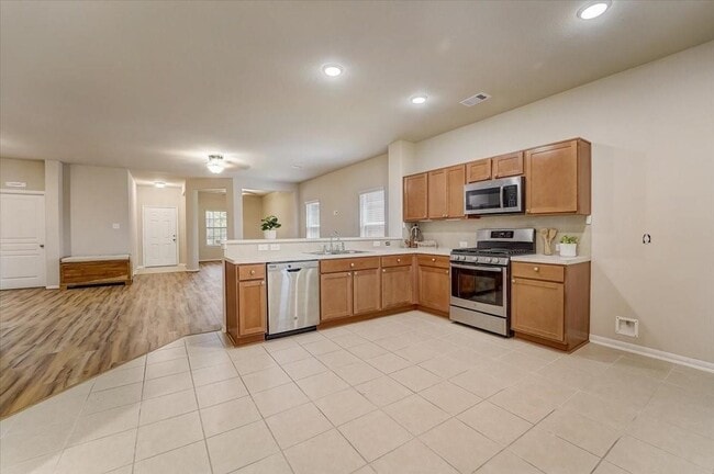 Photo - 8827 Willet St