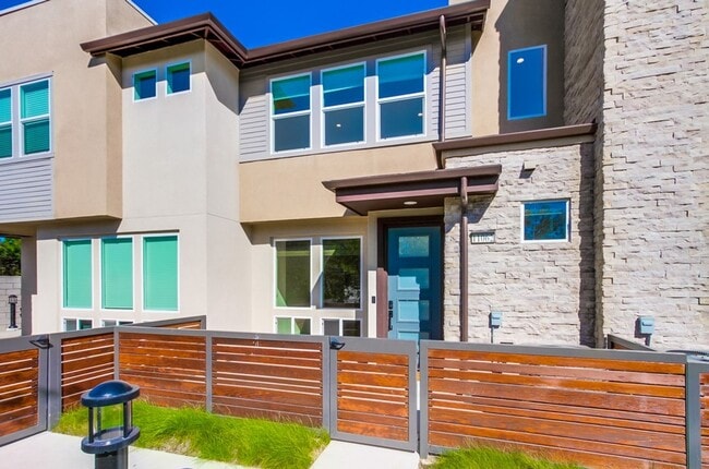 Photo - Mira Mesa 3 Bedroom Townhome!