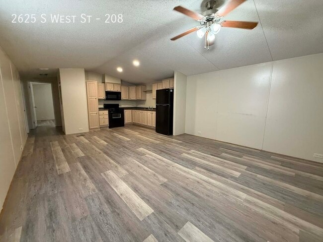 Photo - 2625 S West St