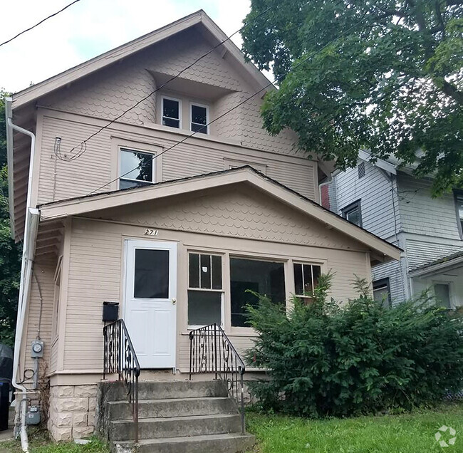 Building Photo - 271 Wildwood Ave Rental