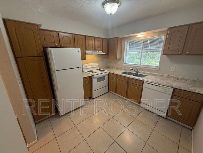 Building Photo - 4209 S Semoran Blvd Unit #13