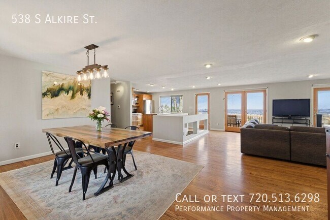 Photo - 538 S Alkire St