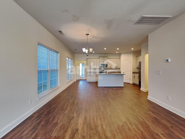 Photo - 5500 Central Grove Sq