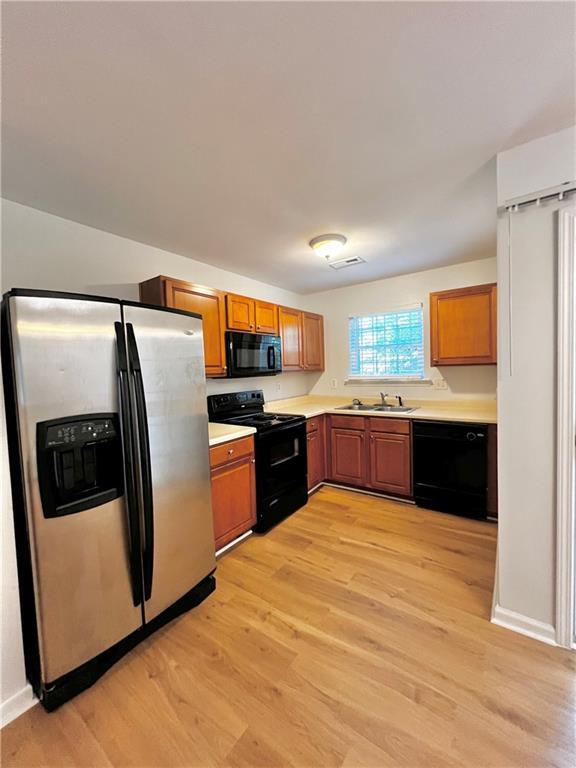 Photo - 725 Crestwell Cir
