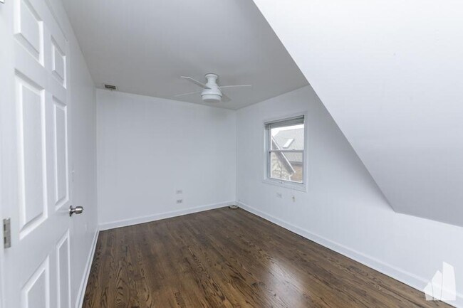 Photo - 4 bedroom in Chicago IL 60642 Unit 3