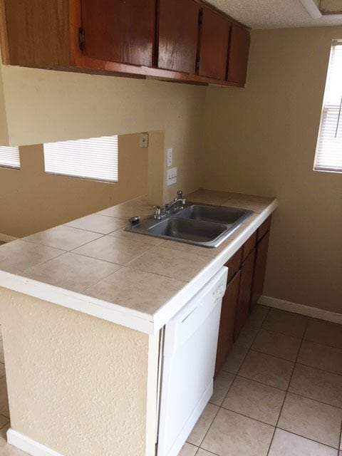 Photo - Parkview Apartments