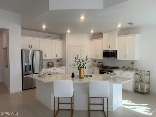 Photo - 16885 Fairgrove Way Unit 6-201