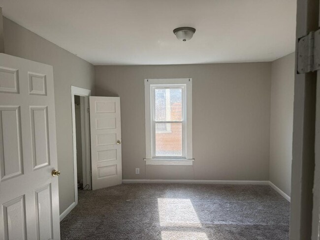 Photo - 906 Juniper St