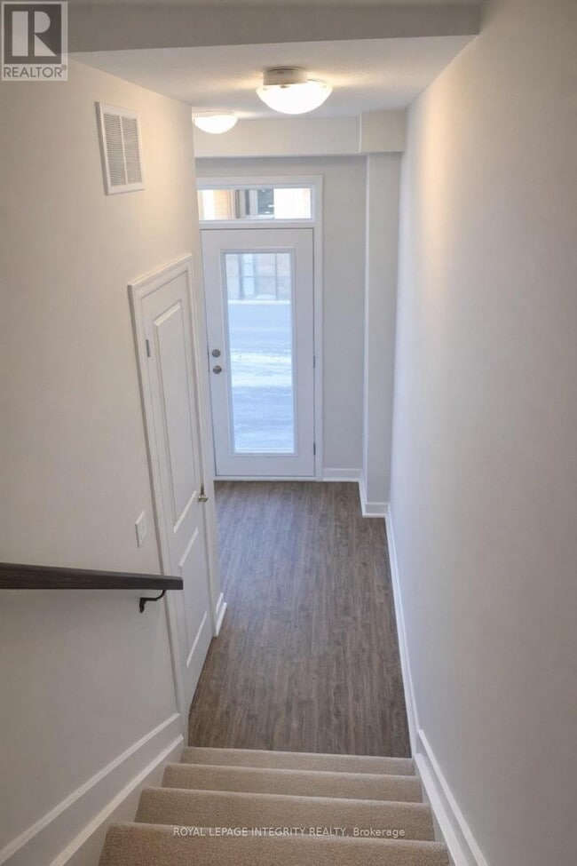 Photo - 412 Jewelwing Private