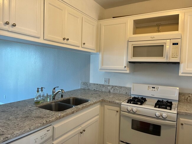 Photo - 555 Maine Ave Unit 311