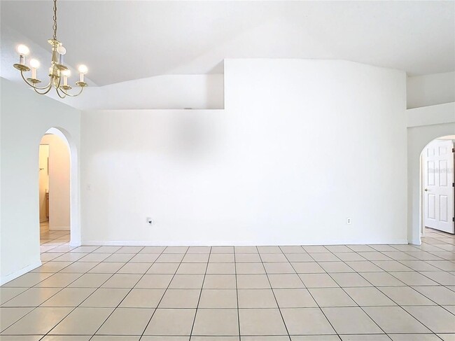 Photo - 10155 Laxton St