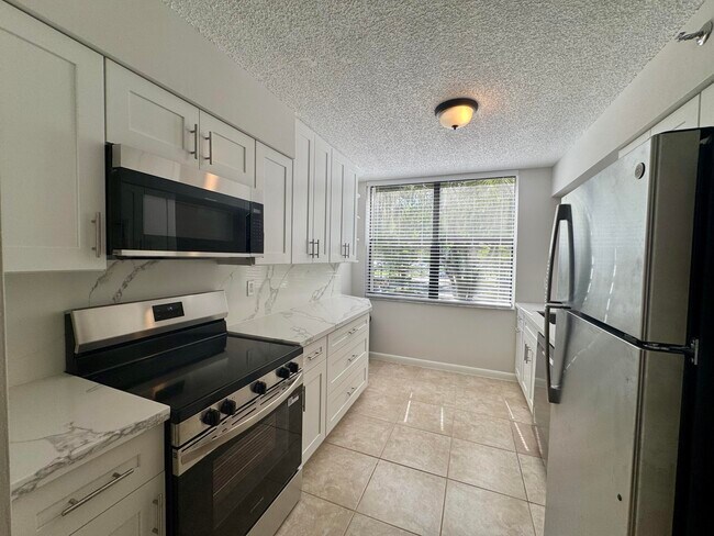 Photo - 955 Egret Cir Unit 201