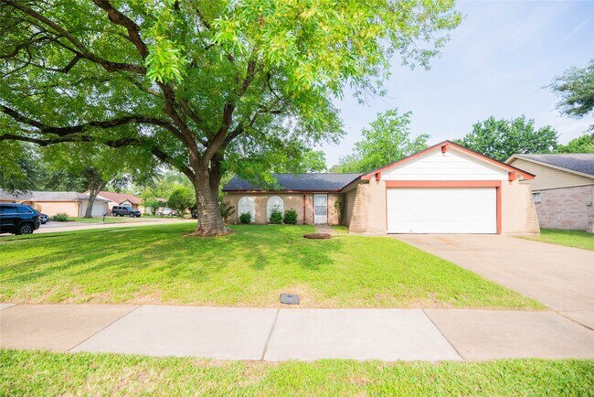 Photo - 7603 Wovenwood Ln