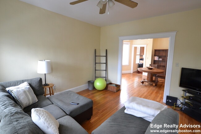 Photo - 76 Hobson St Unit 2