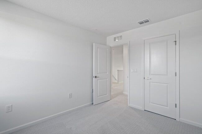 Photo - 1601 Pinecliff Dr