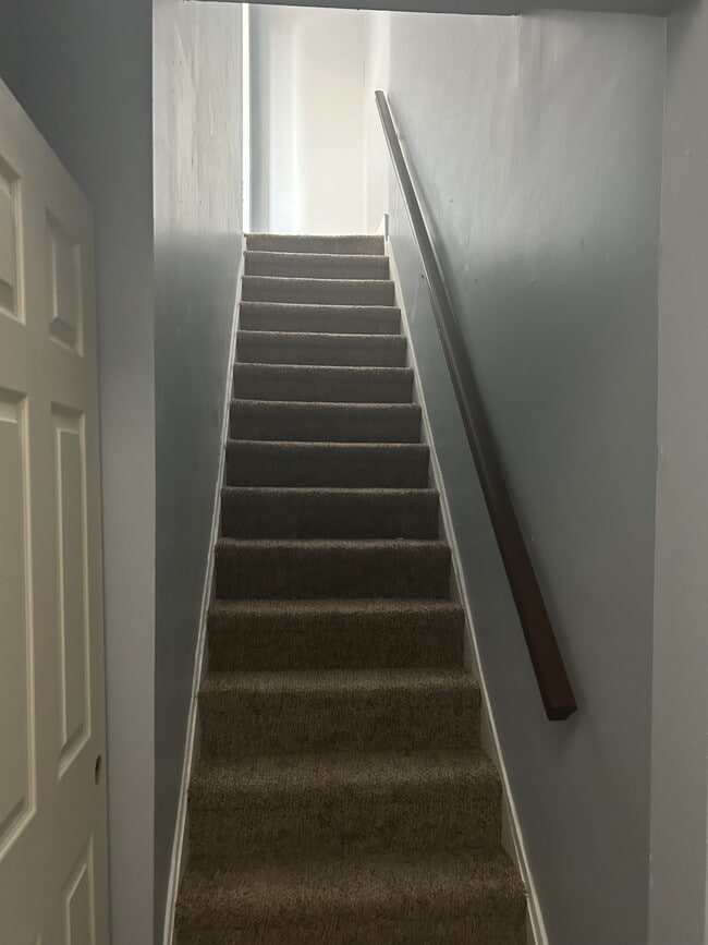 Photo - 831 Kirkwood St