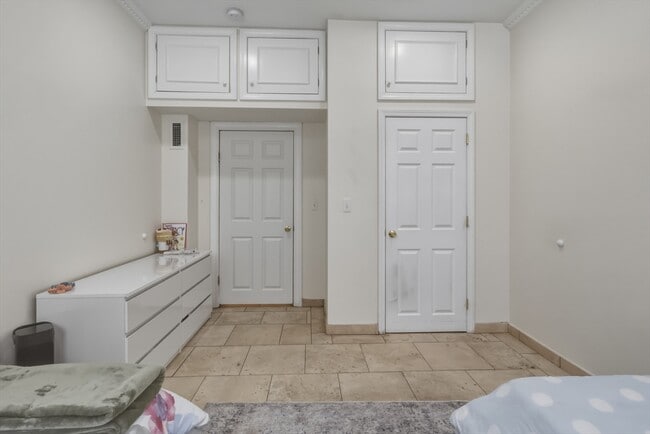 573 Somerville Ave Unidad B