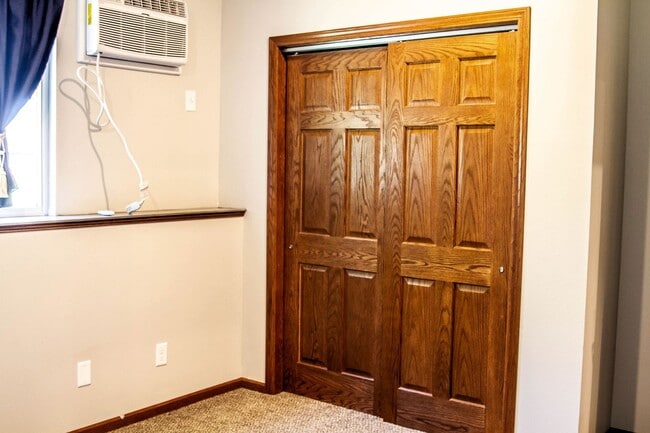 Photo - 613 Sheldon St Unit #16