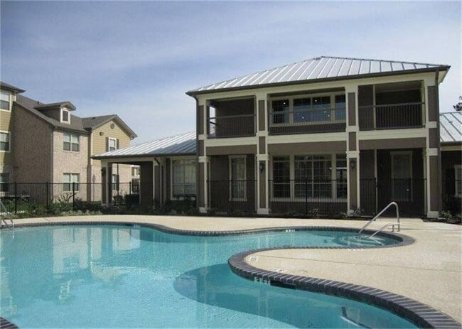 Building Photo - 2321 Power Center Pkwy Rental