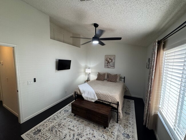 Photo - 1601 N Saba St Unidad 291