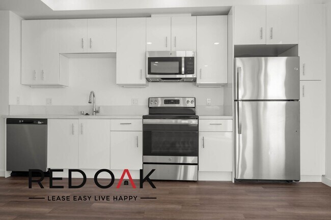 Photo - 1860 N Western Ave Unidad 917