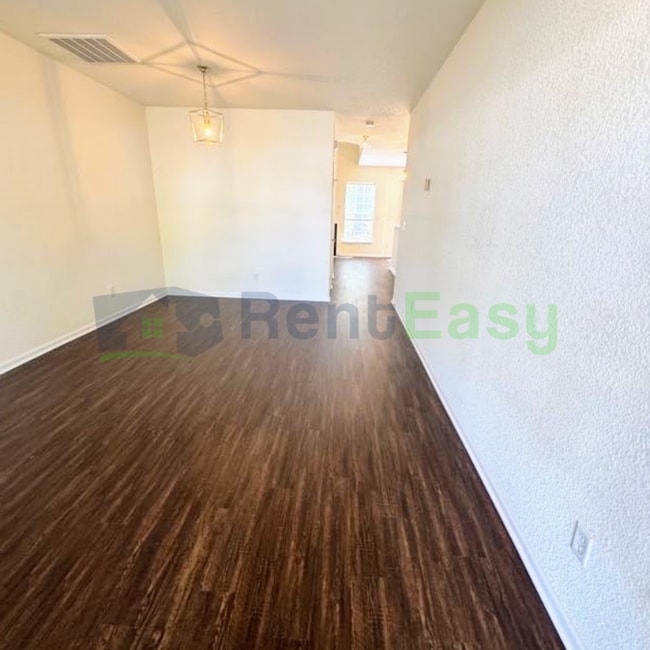 Photo - 5006 Prestwick St