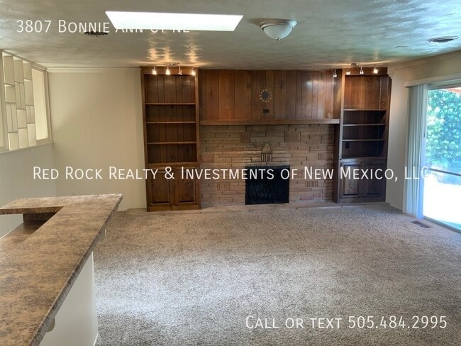 Photo - 3807 Bonnie Ann Ct NE