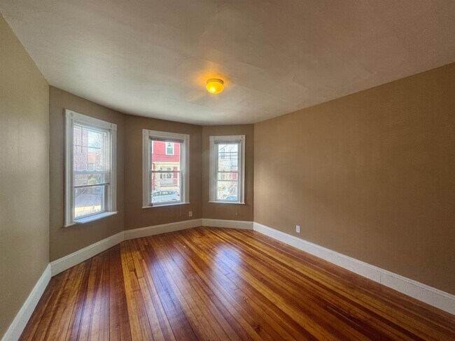 Photo - 38 Calvin St Apartments Unit 1L