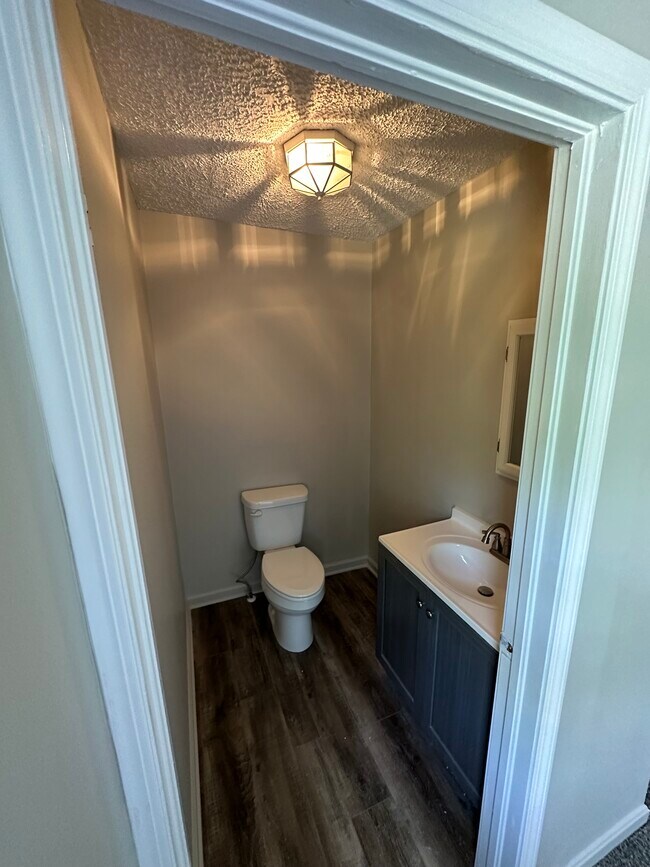 Photo - 227 Burden Ln