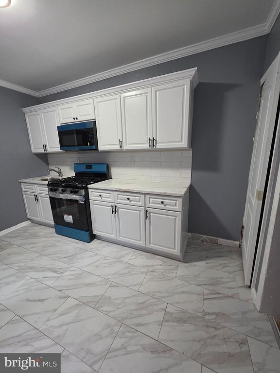 Photo - 521 Birch St