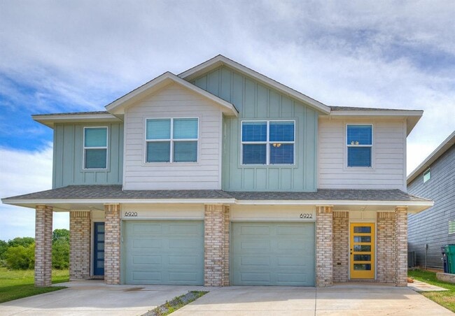 Building Photo - 8922 NW 109th Terrace