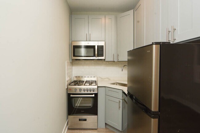 Photo - 545 W Belmont Ave Unit D2