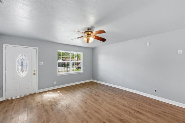 Photo - 6214 Club Terrace