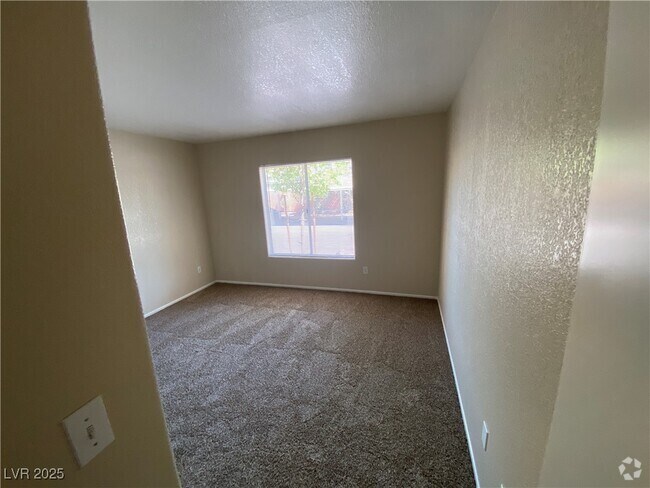 Building Photo - 5000 Red Rock St Unit 172 Rental