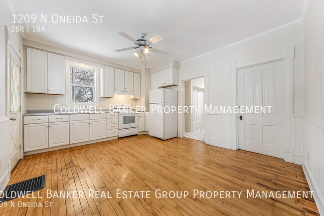 Photo - 1209 N Oneida St