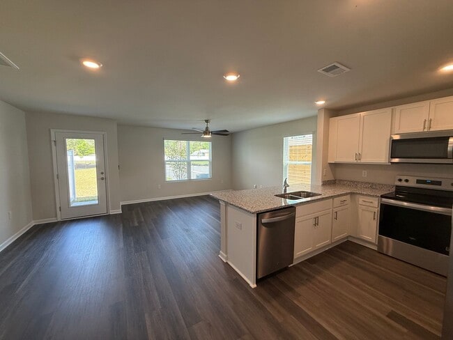 Photo - Conway - 3 Bedroom / 2 Bathroom Townhome