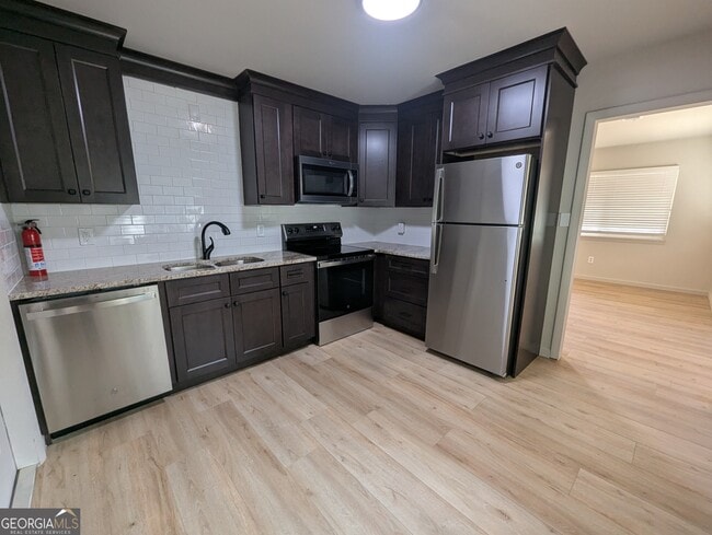 Photo - 110 Springtree Rd