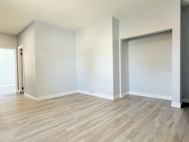 Photo - 581 Pierre Ave Unit 7