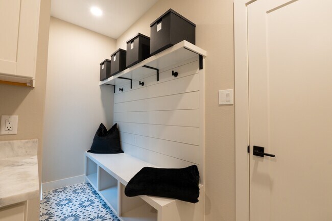 Photo - 10023 Piping Rock Ln