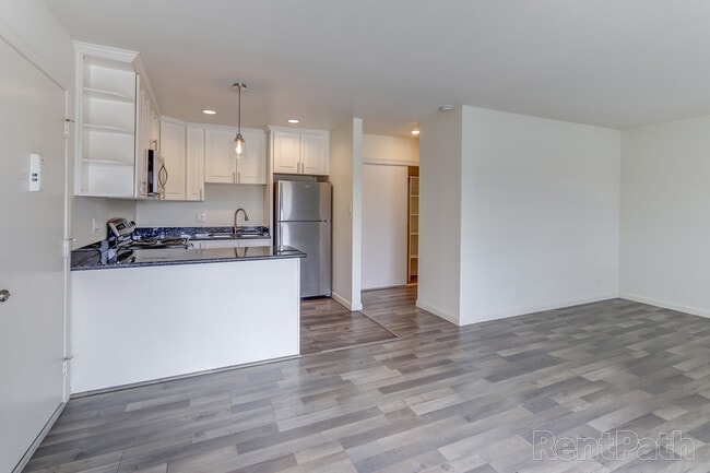Coffeetree Apartments