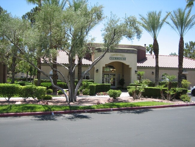 Photo - NICE CONDO, 3 BEDROOMS, 2 FULL BATHS, NEW ...