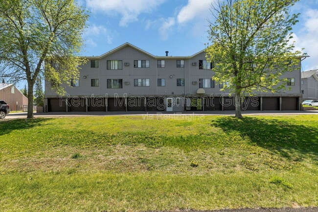 Photo - 133 Cedar Ct E Unit 201